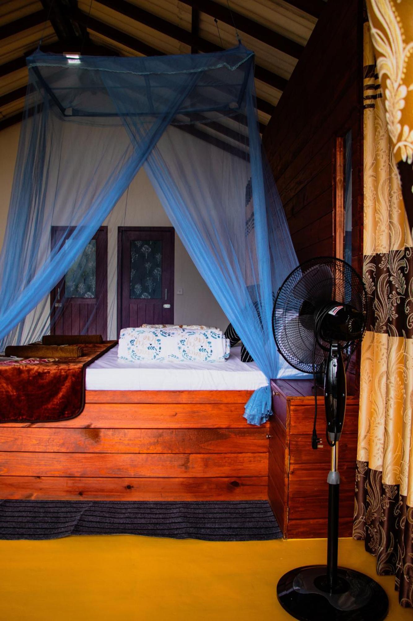 Nine Arch Wood Cabin Ella Ngoại thất bức ảnh