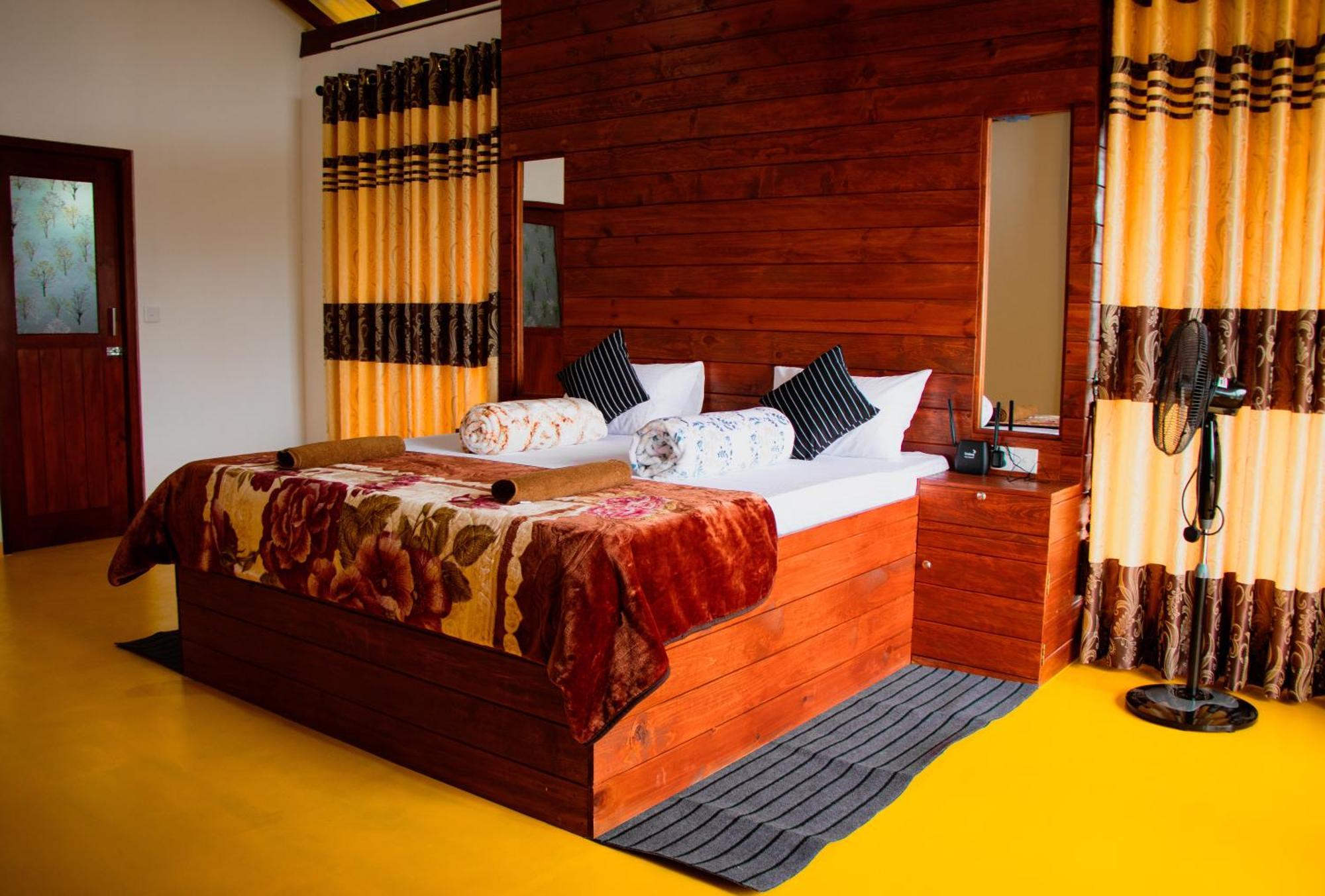 Nine Arch Wood Cabin Ella Ngoại thất bức ảnh