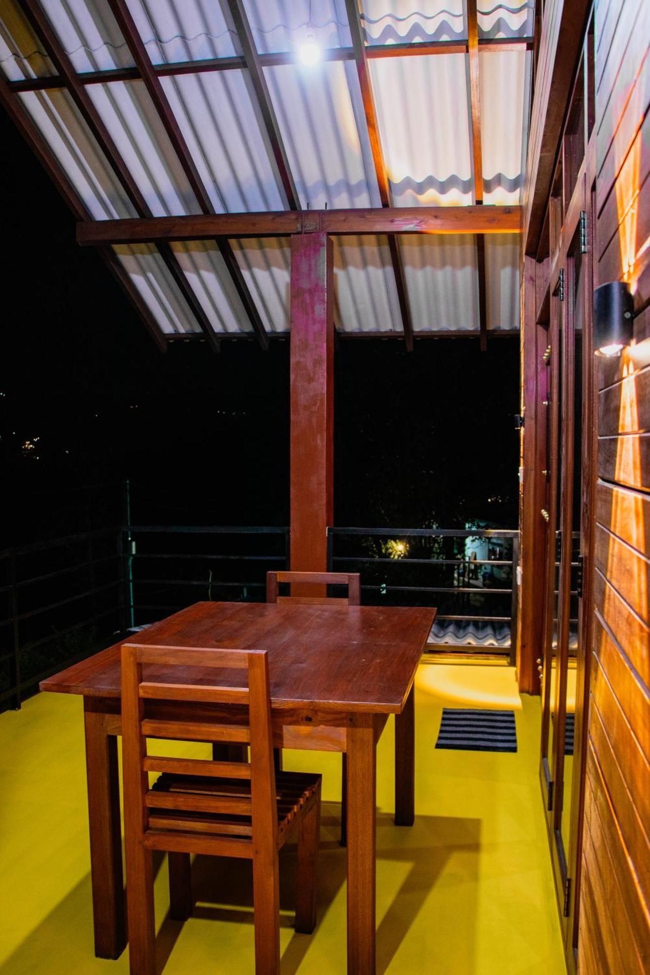 Nine Arch Wood Cabin Ella Ngoại thất bức ảnh