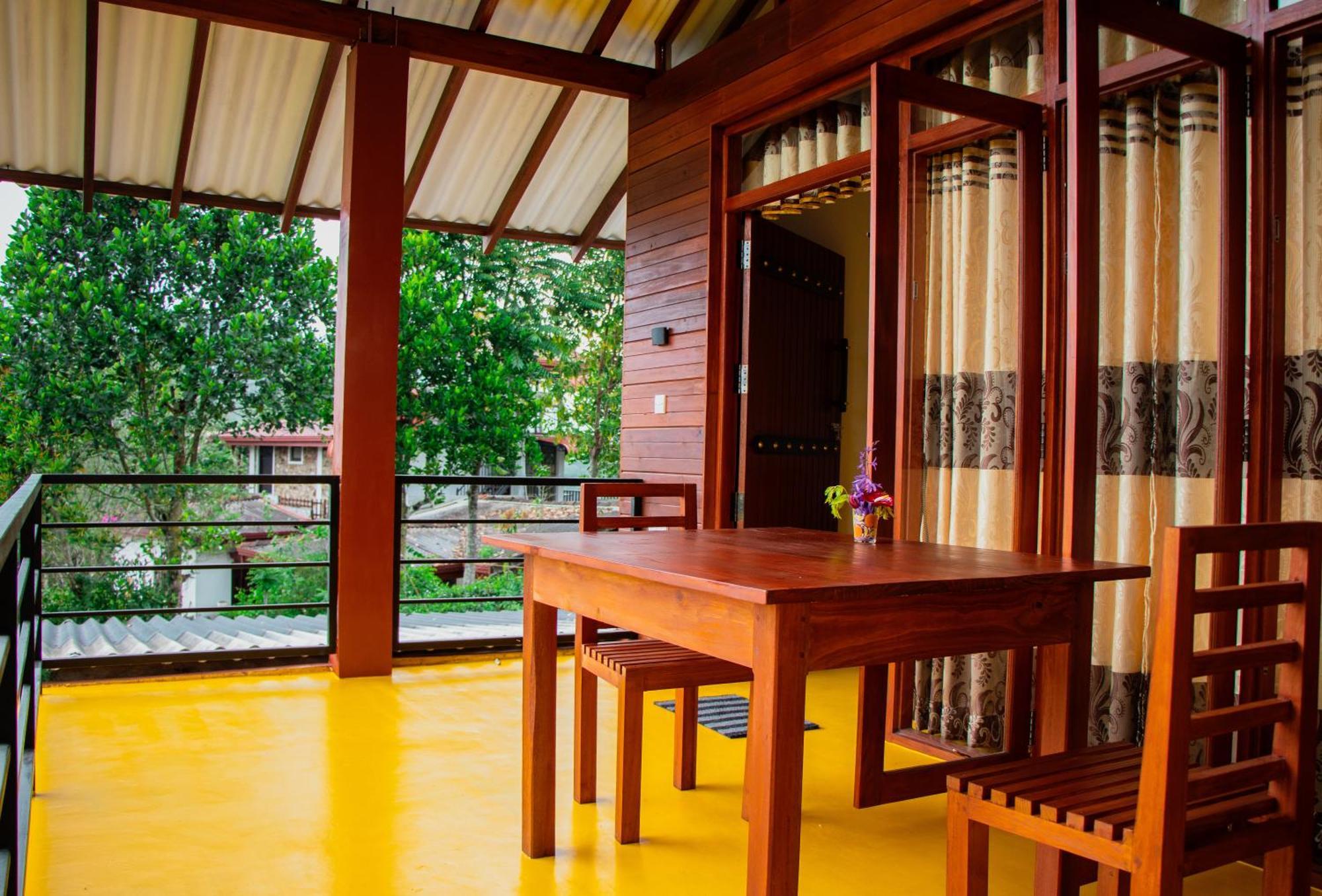 Nine Arch Wood Cabin Ella Ngoại thất bức ảnh